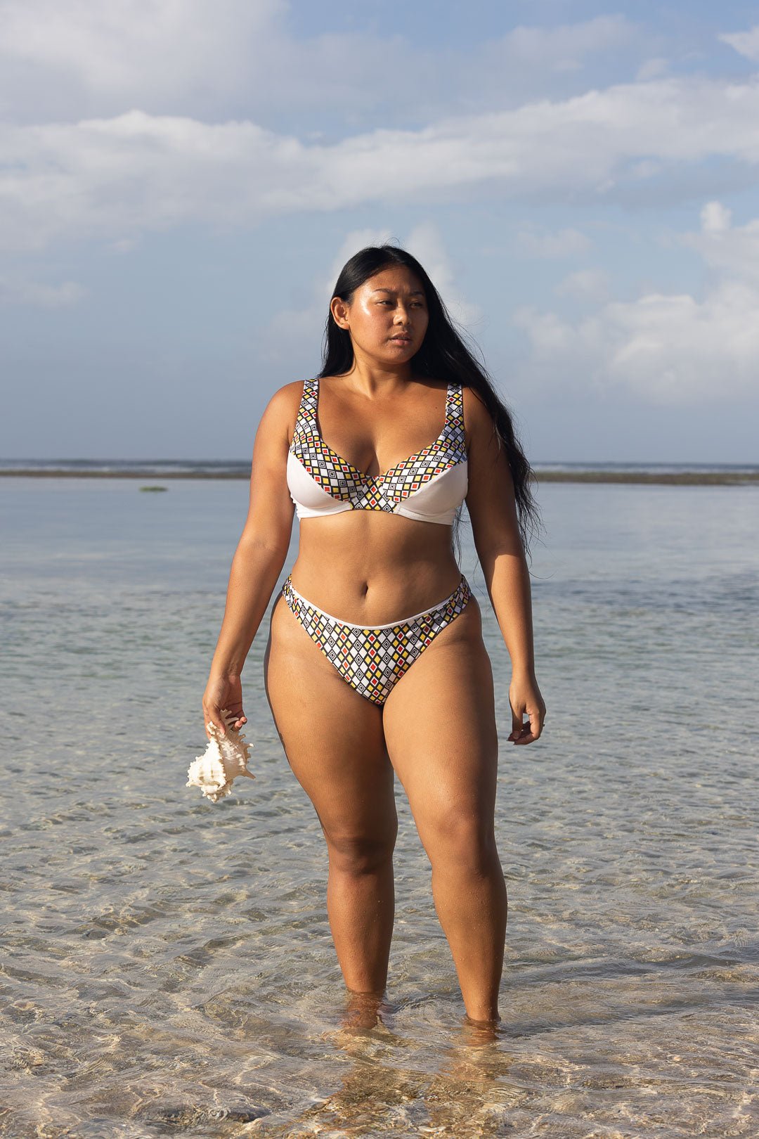 Choochee Thong - Aiyana
