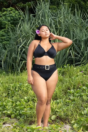 bold-color-bikini-womens-eye-catching-look